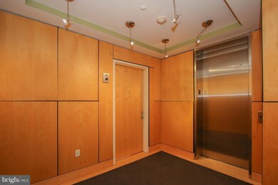 2410 17th St NW unit 300, Washington, DC 20009 - photo 2