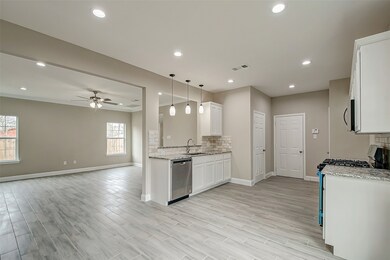 7610 Teesdale Dr, Houston, TX 77028 - photo 2