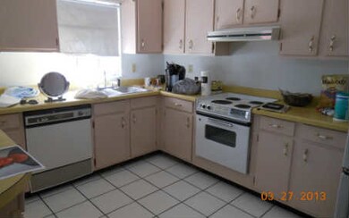 739 NW Lake City Ave, Lake City, FL 32055 - photo 3