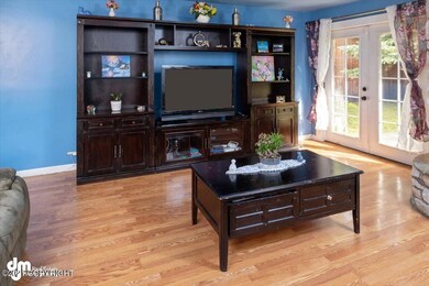 05-Living Room_DMD_9443