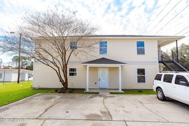 1 Exterior 242 (4 of 8)
