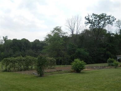 7107 W Maple Grove Rd, Huntington, IN 46750 - photo 2