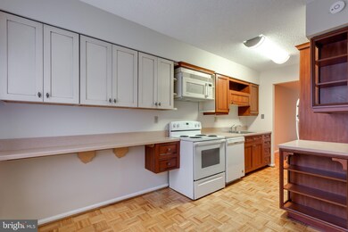 321 Brigade Ct, Chesterbrook, PA 19087 - photo 7