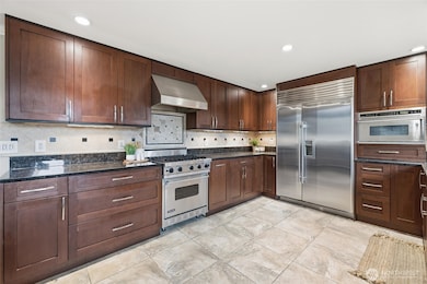 3410 Forest Ct, Bellingham, WA 98225 - photo 6