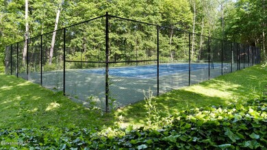 AMENITY - TENNIS COURT