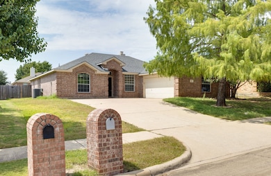 205 N Bending Oak Ln, Wylie, TX 75098 - photo 2