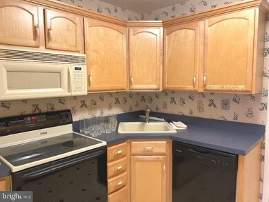 3 Samuel Adams Bldg unit 3, Blackwood, NJ 08012 - photo 2