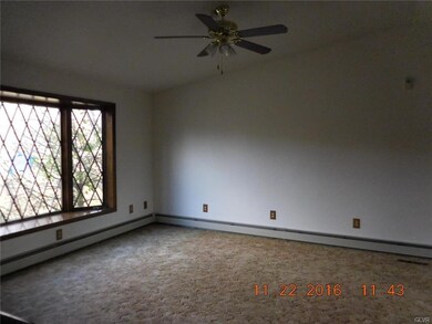 3320 Church View Rd, Emmaus, PA 18049 - photo 4