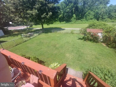 1120 Booker Dr, Capitol Heights, MD 20743 - photo 4