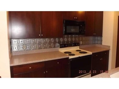 Island Terrace unit 310, Saco, ME 04072 - photo 5