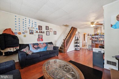 1320 E 12th St, Crum Lynne, PA 19022 - photo 3