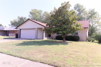 1209 S 30th St, Broken Arrow, OK 74014 - photo 3