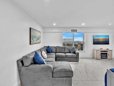 The Warwick Condominium unit 8G, Fort Lauderdale, FL 33308 - photo 2