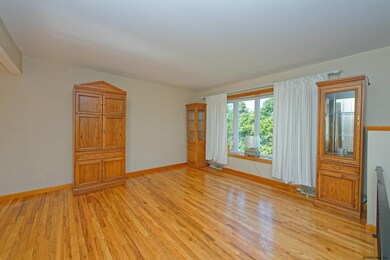 2 Wilde St, Troy, NY 12180 - photo 6