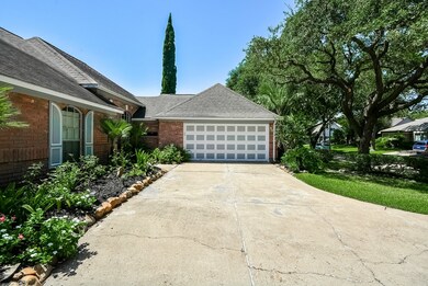 14835 Preston Park Dr, Houston, TX 77095 - photo 2