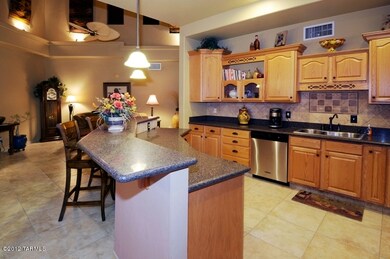 Breakfast Bar / Kitchen