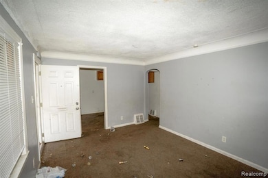 9262 Coyle St, Detroit, MI 48228 - photo 3