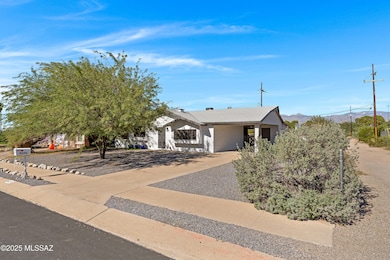 8271 E Kenyon Dr, Tucson, AZ 85710 - photo 4