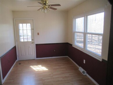 2520 Oak Cir, Ruther Glen, VA 22546 - photo 3