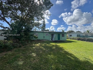 10835 SW 221 St, Unincorporated Dade County, FL 33170 - photo 5