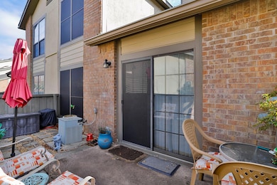 340 W Harwood Rd unit C, Hurst, TX 76054 - photo 3