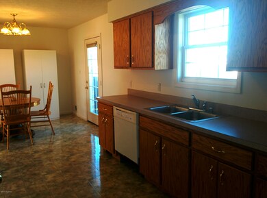 345 Aulbern Dr E, Mount Washington, KY 40047 - photo 6