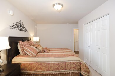 Master Bedroom (2)