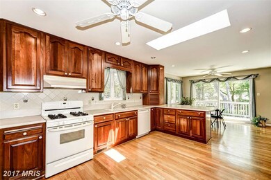 10913 Orleans Way, Kensington, MD 20895 - photo 7