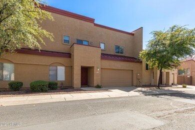 1015 S Val Vista Dr 11