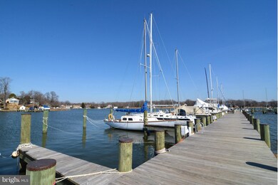 296 Edgemere Dr, Annapolis, MD 21403 - photo 4