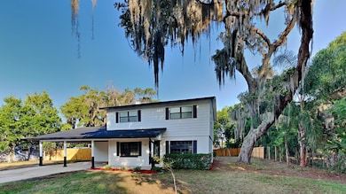 426 Lincoln Ave, Titusville, FL 32796 - photo 2