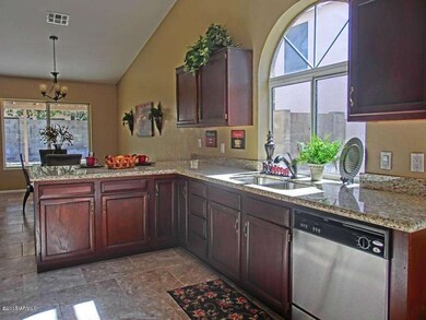 239 N Nielson St, Gilbert, AZ 85234 - photo 4