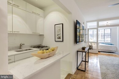 General Scott Apartments unit 104, Washington, DC 20036 - photo 4