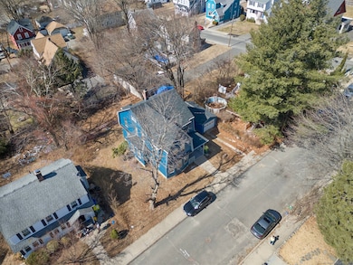 307 Dwight St, Waterbury, CT 06704 - photo 4