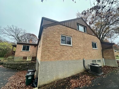 6728 Sandalwood Ln, Cincinnati, OH 45224 - photo 4