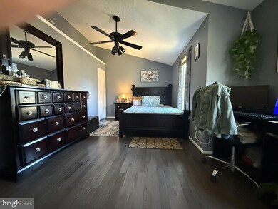 3452 Belleplain Ct, Dumfries, VA 22026 - photo 4