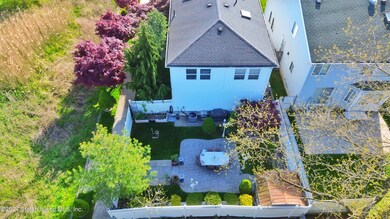 556 Winant Ave, Staten Island, NY 10309 - photo 3