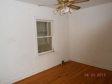 5124 W Oakdale Ave, Chicago, IL 60641 - photo 4