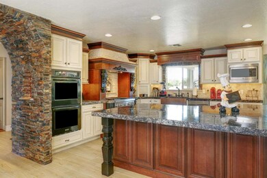 Double ovens, micro, Thermador