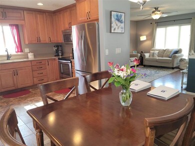 633 Concord Ln NW, Cedar Rapids, IA 52405 - photo 4