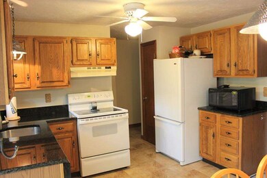 13 Woodland Ave unit B, Milford, MA 01757 - photo 4