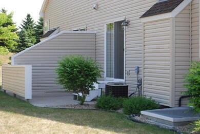 12710 74th Ave N unit 25, Maple Grove, MN 55369 - photo 4