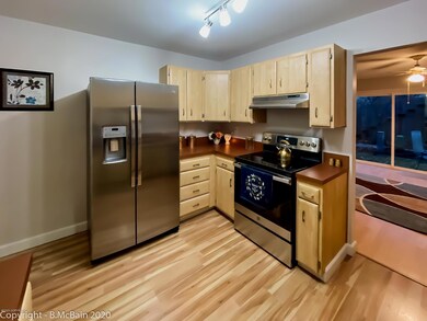 7805 kitchen 4