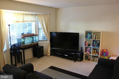 6021 Sweet Dale Ct, Springfield, VA 22152 - photo 3