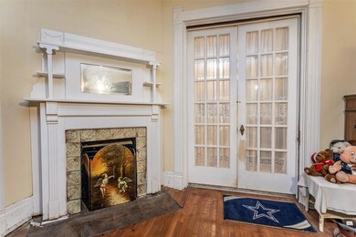 301 S Clements St, Gainesville, TX 76240 - photo 4