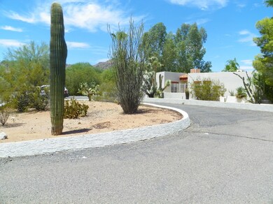 Circular drive in front