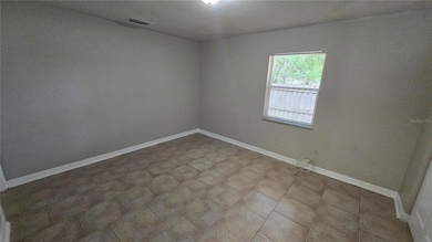 11727 N 12th St unit 5, Tampa, FL 33612 - photo 6