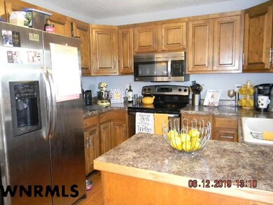 2025 Cheyenne Dr, Scottsbluff, NE 69361 - photo 2