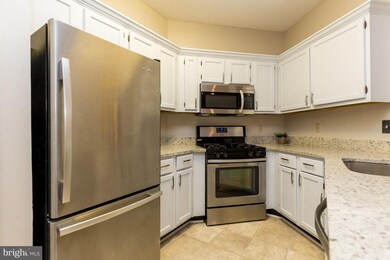 4408 Helmsford Ln unit 106, Fairfax, VA 22033 - photo 5