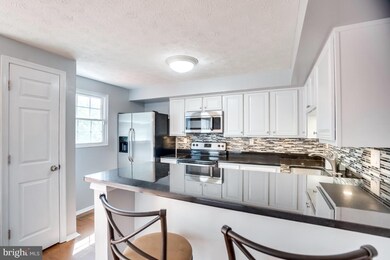 19154 Partridge Wood Dr, Germantown, MD 20874 - photo 6